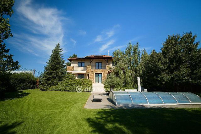 Eladó családi ház, Érden 530 M Ft, 6 szobás