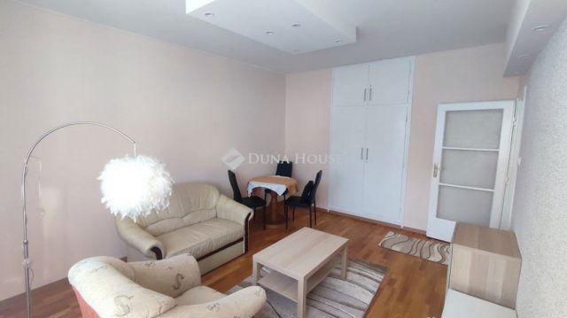 Eladó téglalakás, Nagykanizsán 33.9 M Ft, 2 szobás