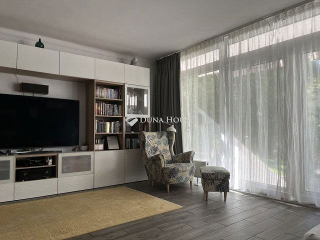 Eladó sorház, Budapesten, II. kerületben 296.4 M Ft, 4 szobás