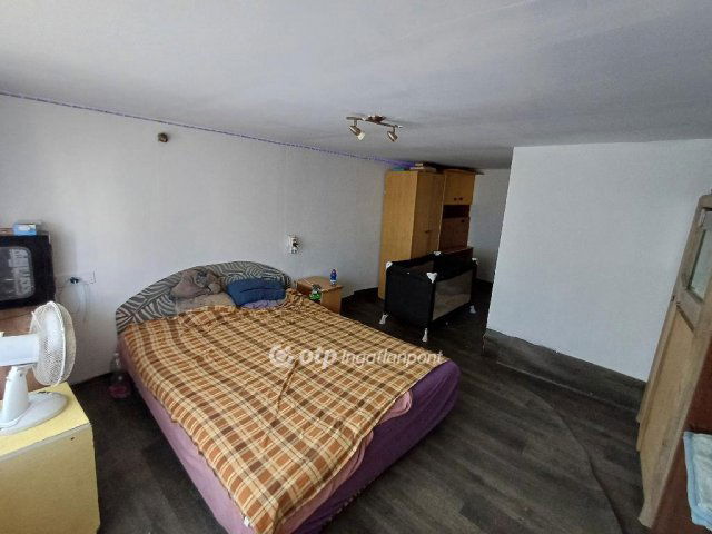 Eladó ikerház, Dávodon 7.5 M Ft, 2 szobás / költözzbe.hu