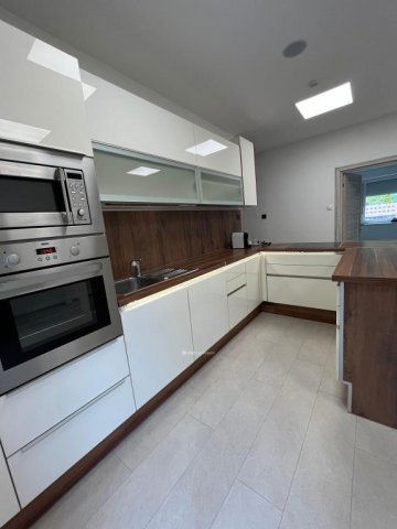 Eladó téglalakás, Komlón 34.5 M Ft, 2 szobás