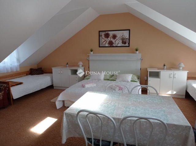 Eladó családi ház, Bükön 169 M Ft, 9+1 szobás