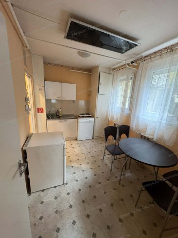 Eladó panellakás, Gyulán 27.75 M Ft, 1+1 szobás