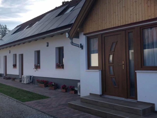 Eladó családi ház, Balatonkeresztúron 149.9 M Ft, 7 szobás