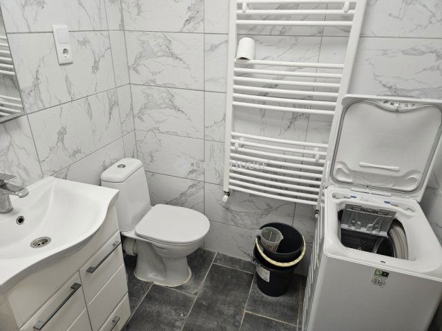 Kiadó téglalakás, albérlet, Debrecenben 280 E Ft / hó, 4 szobás