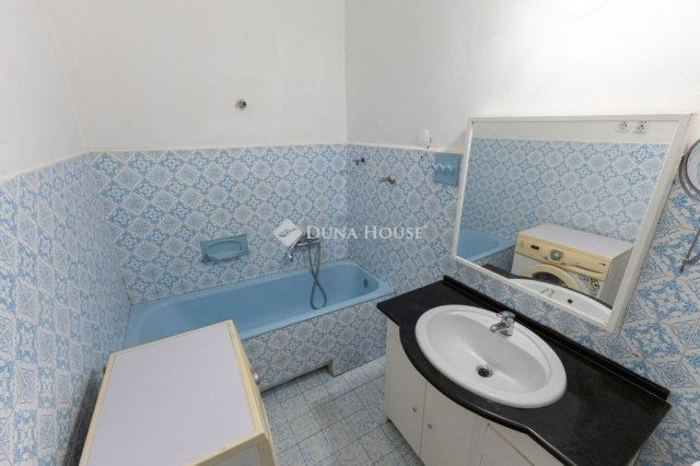 Eladó ikerház, Budapesten, XVIII. kerületben 84 M Ft, 5 szobás