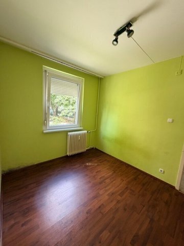Eladó panellakás, Debrecenben 54 M Ft, 1+2 szobás