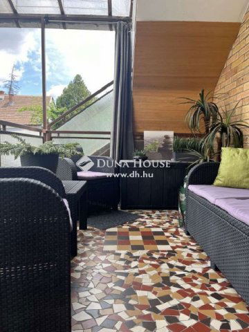 Eladó családi ház, Budapesten, XIV. kerületben 225 M Ft