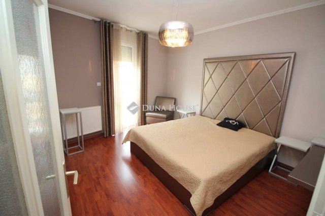 Kiadó téglalakás, albérlet, Kecskeméten 230 E Ft / hó