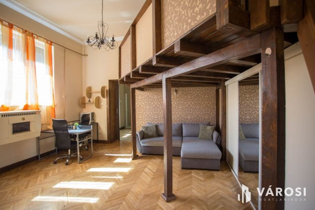 Kiadó téglalakás, albérlet, Debrecenben 200 E Ft / hó, 3 szobás