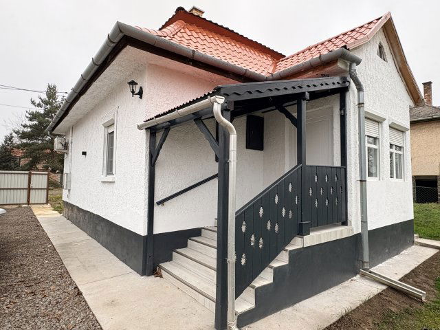 Eladó családi ház, Recsken 59 M Ft, 2 szobás