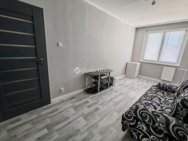 Eladó panellakás, Nyíregyházán 41.9 M Ft, 2 szobás