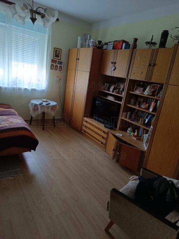 Eladó családi ház, Kisapátiban 42.5 M Ft, 2 szobás
