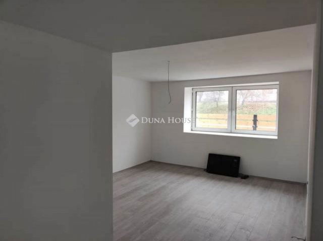 Eladó családi ház, Kányban 32.9 M Ft, 2 szobás