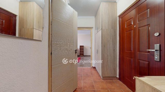 Eladó panellakás, Nyíregyházán 40.9 M Ft, 2 szobás