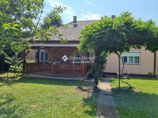 Eladó családi ház, Balatonszemesen 89.9 M Ft, 4 szobás