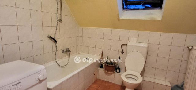 Eladó családi ház, Diósdon 118.8 M Ft, 3+5 szobás