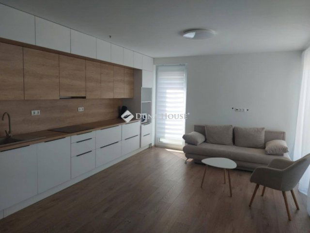 Eladó téglalakás, Balatonlelleén 104.99 M Ft, 3 szobás
