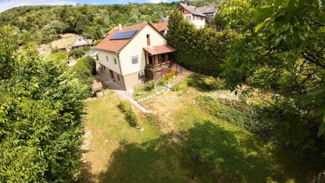 Eladó családi ház, Ózdon 24.99 M Ft, 2 szobás