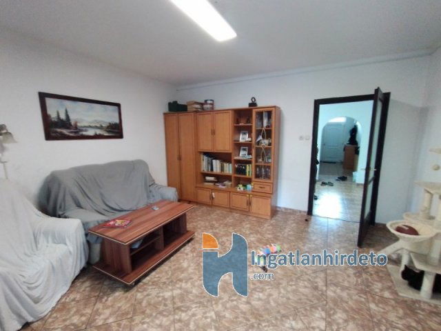 Eladó családi ház, Pásztón 31.9 M Ft, 4 szobás
