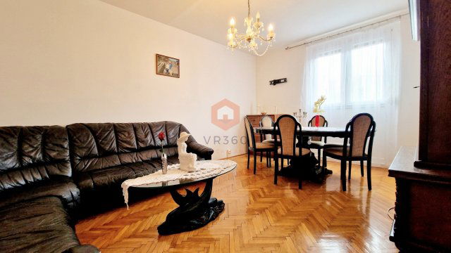 Eladó panellakás, Siklóson 24.9 M Ft, 2 szobás