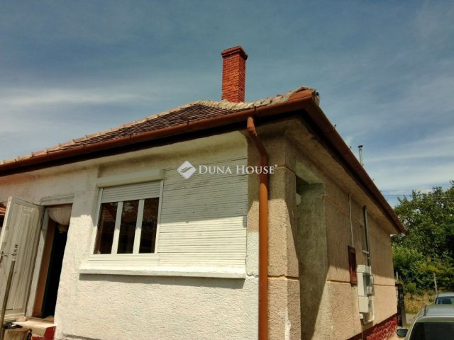 Eladó családi ház, Vereben 43.7 M Ft, 3 szobás