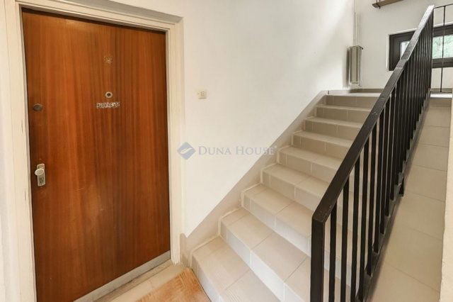 Eladó panellakás, Kecskeméten 58 M Ft, 3 szobás