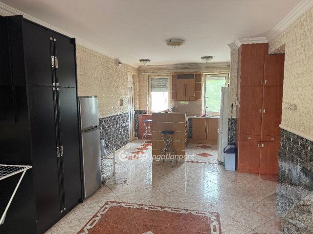 Kiadó téglalakás, albérlet, Nyíregyházán 300 E Ft / hó