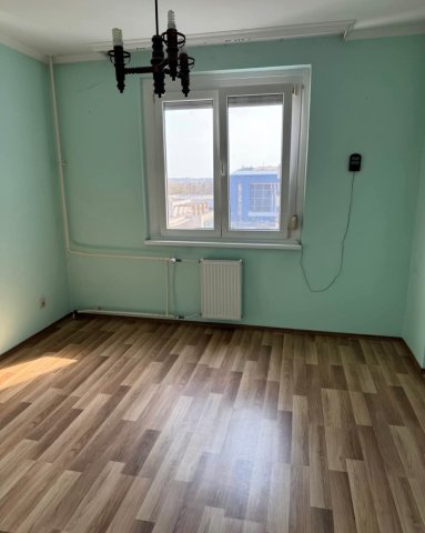Eladó panellakás, Szegeden 73.99 M Ft, 3 szobás