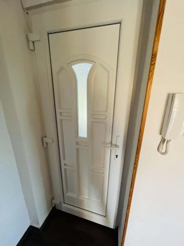 Kiadó téglalakás, albérlet, Komáromban 170 E Ft / hó, 2 szobás