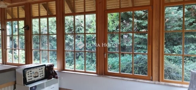 Eladó családi ház, Budapesten, II. kerületben 229.9 M Ft