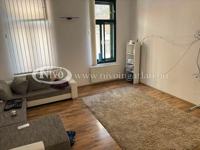 Kiadó téglalakás, albérlet, Veszprémben 350 E Ft / hó