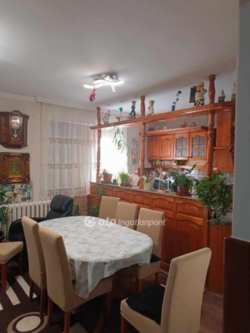 Eladó családi ház, Hajdúnánáson 54 M Ft, 2 szobás