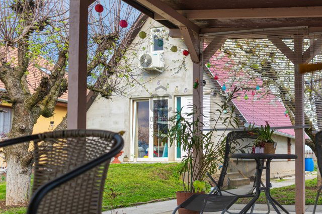 Eladó családi ház, Szolnokon 31.8 M Ft, 3 szobás