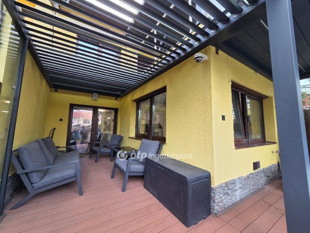 Eladó sorház, Debrecenben 125 M Ft, 3 szobás