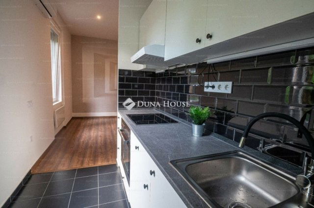 Eladó téglalakás, Budapesten, XIII. kerületben 55.99 M Ft