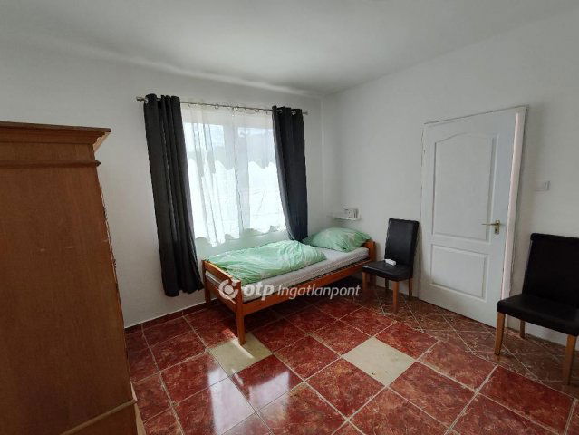 Eladó családi ház, Érden 124.9 M Ft, 6 szobás