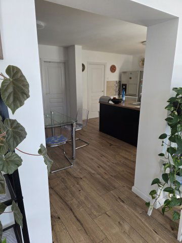 Eladó családi ház, Magyarszentmiklóson 69.9 M Ft, 6 szobás