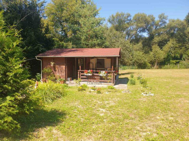 Eladó nyaraló, Verőcén 44.5 M Ft, 3 szobás