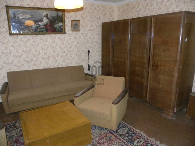 Eladó családi ház, Szebényen 15 M Ft, 5 szobás