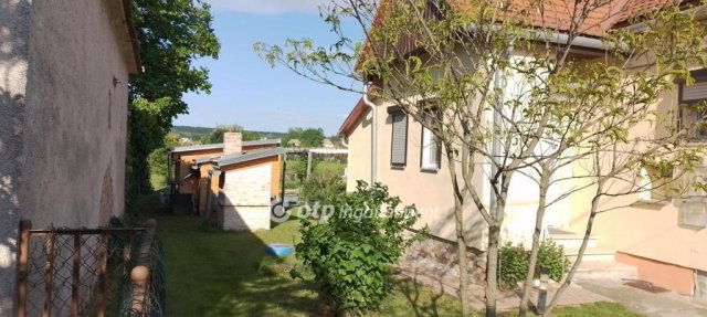 Eladó családi ház, Kistótfalun 61 M Ft, 3 szobás