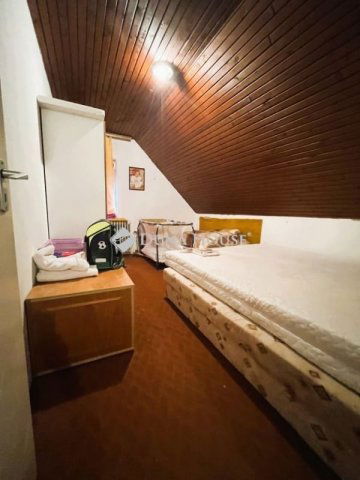 Eladó családi ház, Balatoncsicsón 85 M Ft, 8 szobás