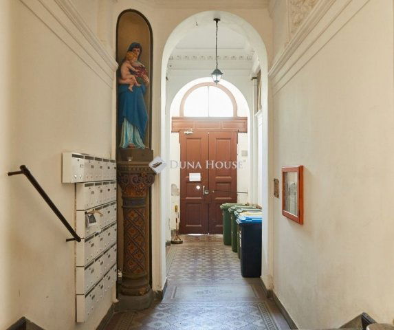 Eladó téglalakás, Budapesten, IX. kerületben 69.9 M Ft, 1 szobás