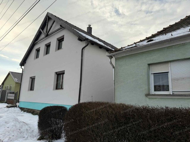 Eladó családi ház, Környén 119.99 M Ft, 5 szobás