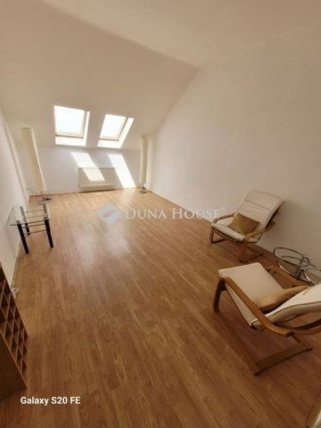 Eladó téglalakás, Vecsésen 80.4 M Ft, 4 szobás