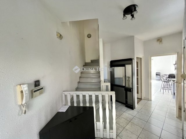 Eladó ikerház, Budapesten, XVIII. kerületben 97 M Ft, 4 szobás