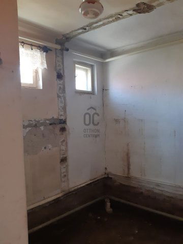 Eladó családi ház, Meggyeskovácsin 23.9 M Ft, 3 szobás