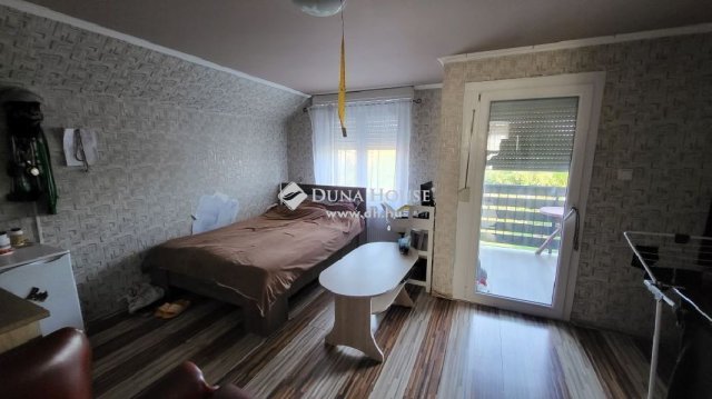 Eladó családi ház, Érden 160 M Ft, 7 szobás