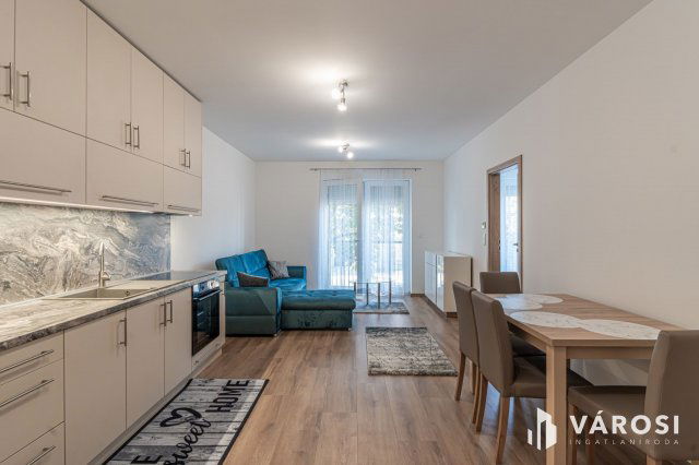 Kiadó téglalakás, albérlet, Szegeden 210 E Ft / hó, 2 szobás