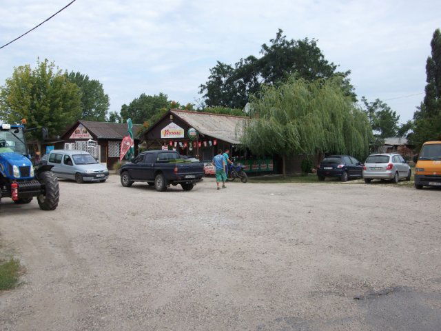 Eladó üzlethelyiség, Tiszajenőn 8.5 M Ft / költözzbe.hu